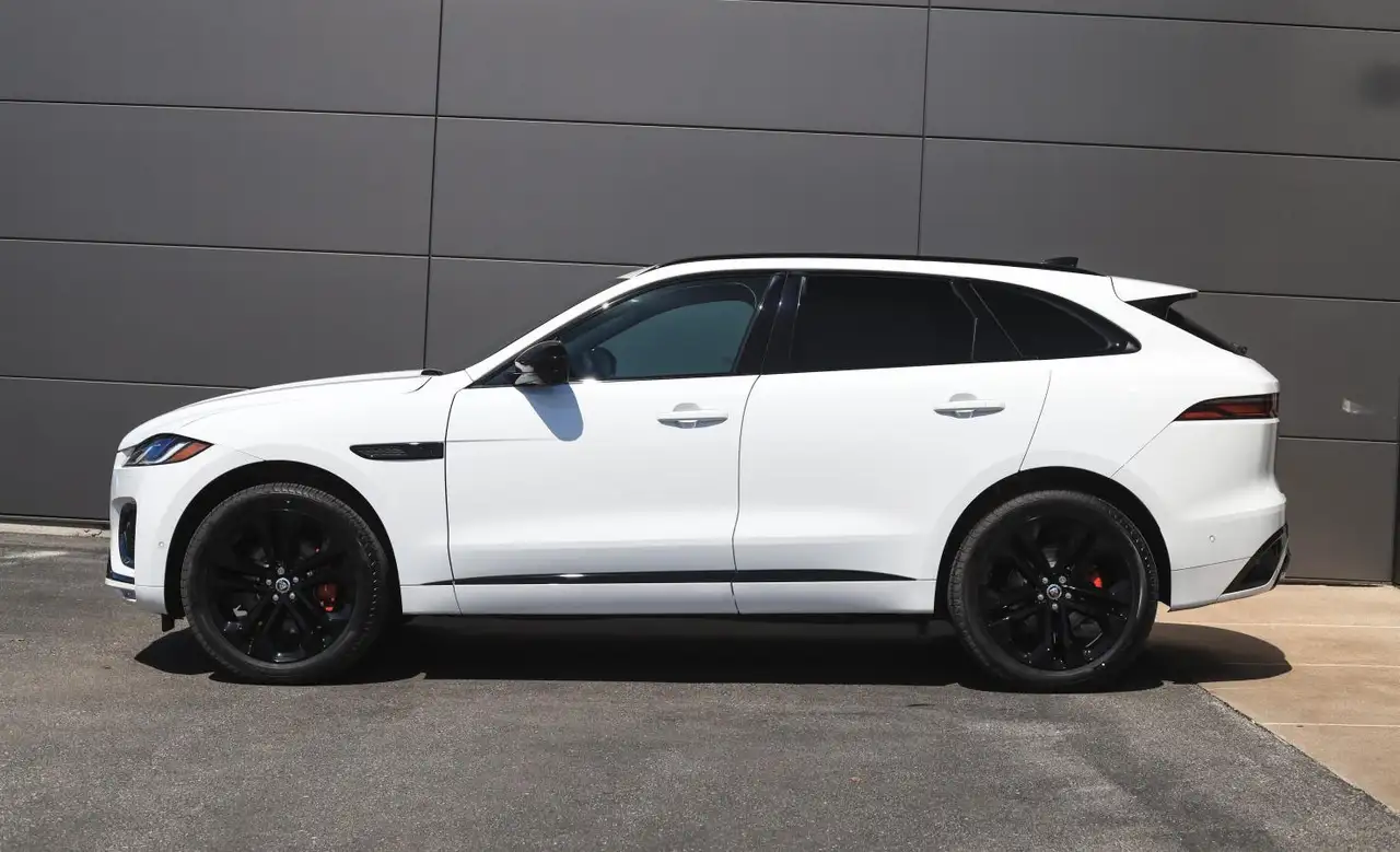 Jaguar F-Pace снимка Jaguar F-Pace