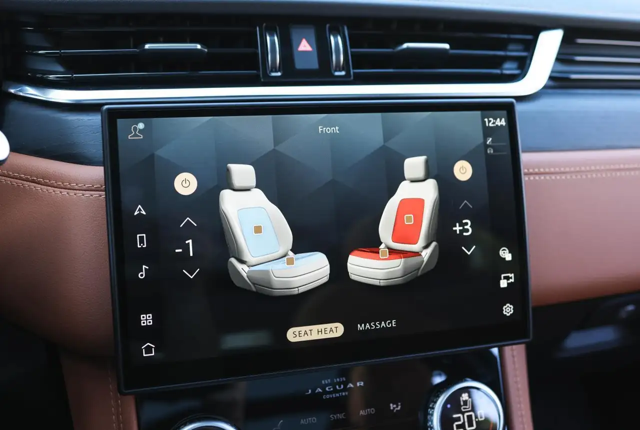 Jaguar F-Pace снимка Jaguar F-Pace