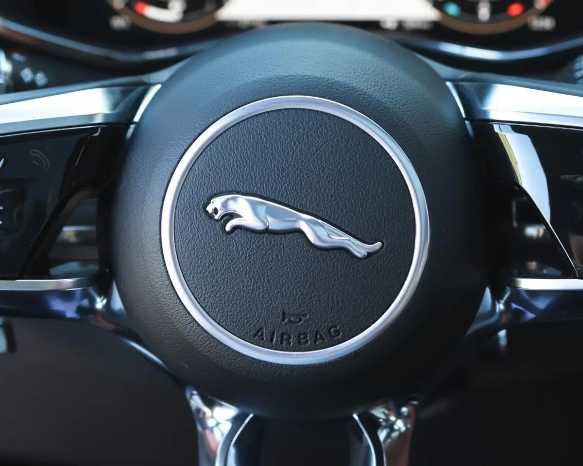 Jaguar F-Pace снимка Jaguar F-Pace