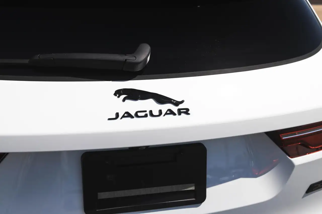 Jaguar F-Pace снимка Jaguar F-Pace