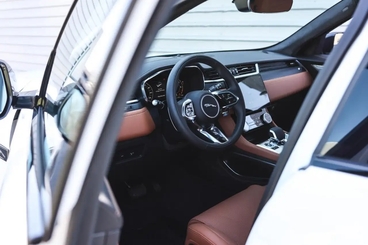 Jaguar F-Pace снимка Jaguar F-Pace