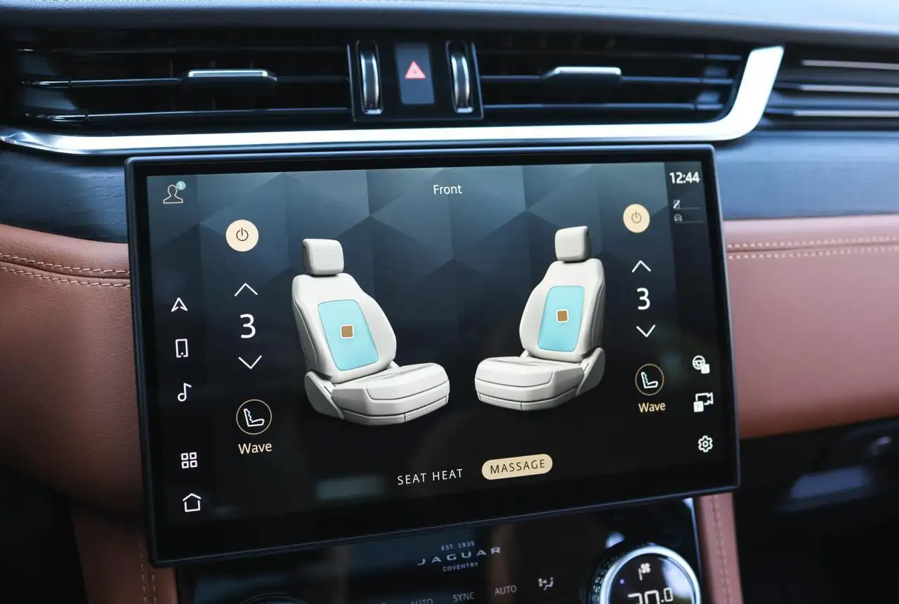 Jaguar F-Pace снимка Jaguar F-Pace