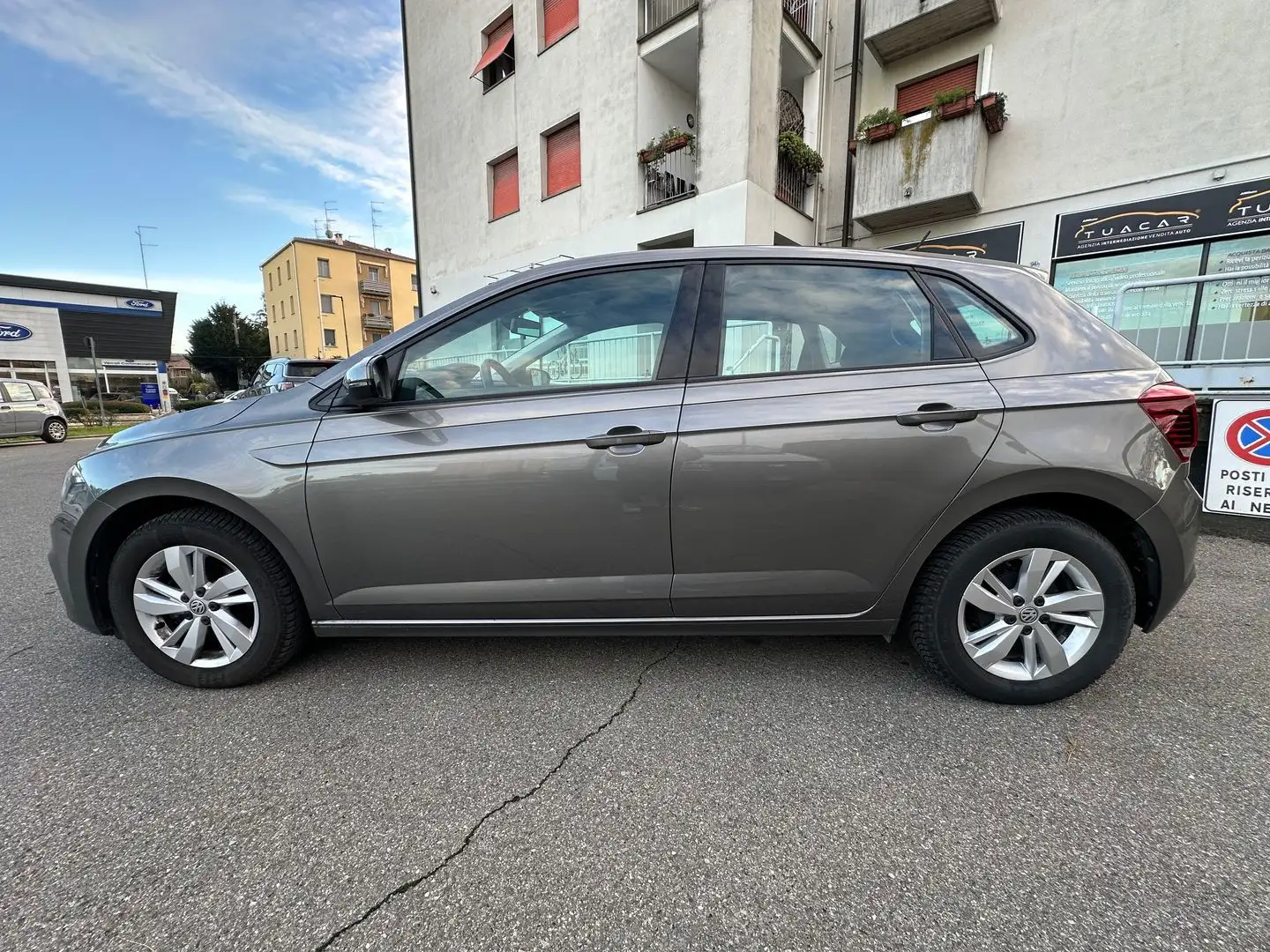 Volkswagen Polo Comfortline 1.0 TGI Bronzo - 2