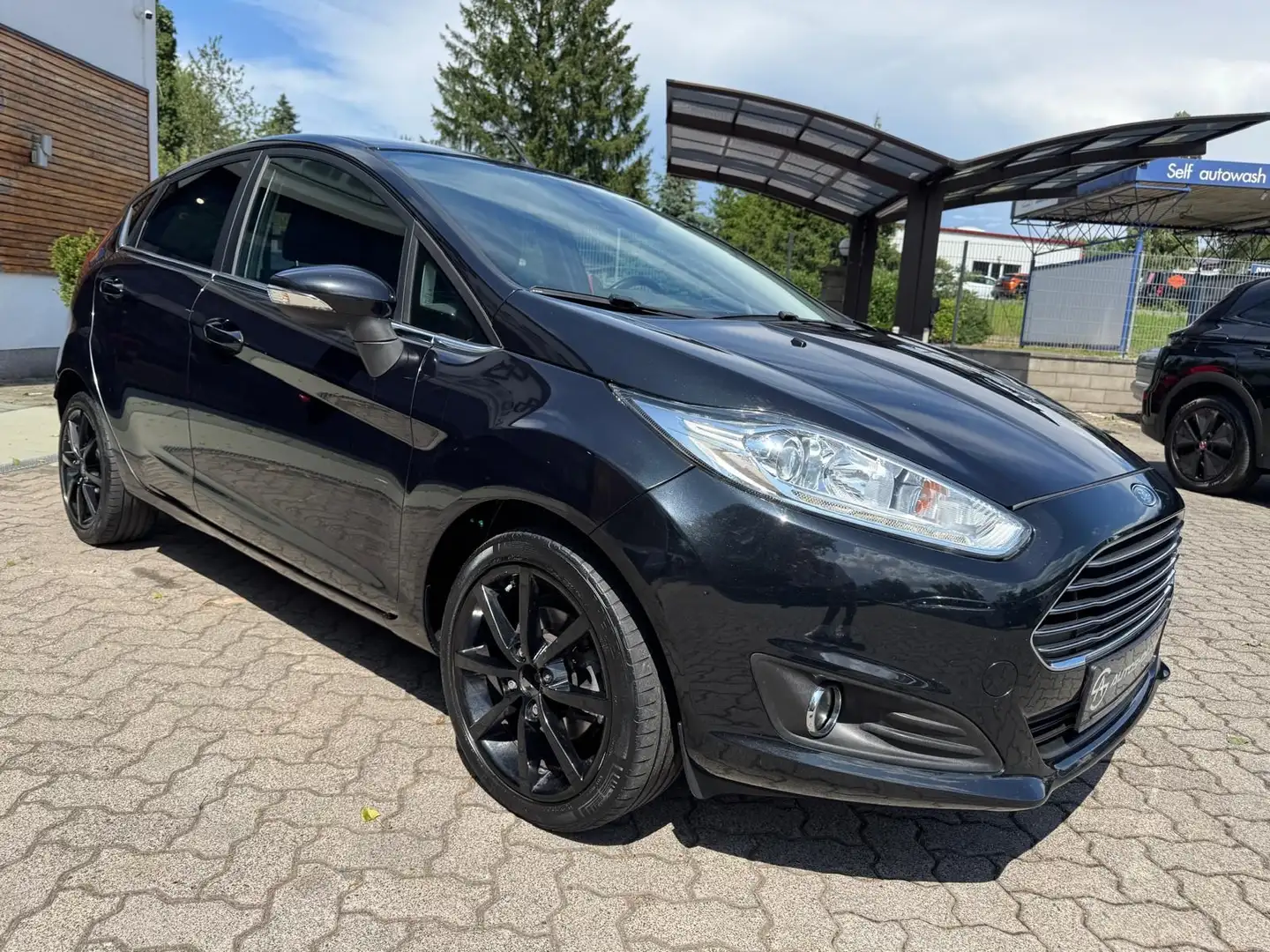 Ford Fiesta Titanium/NAVI/KLIMA/ALU Schwarz - 2