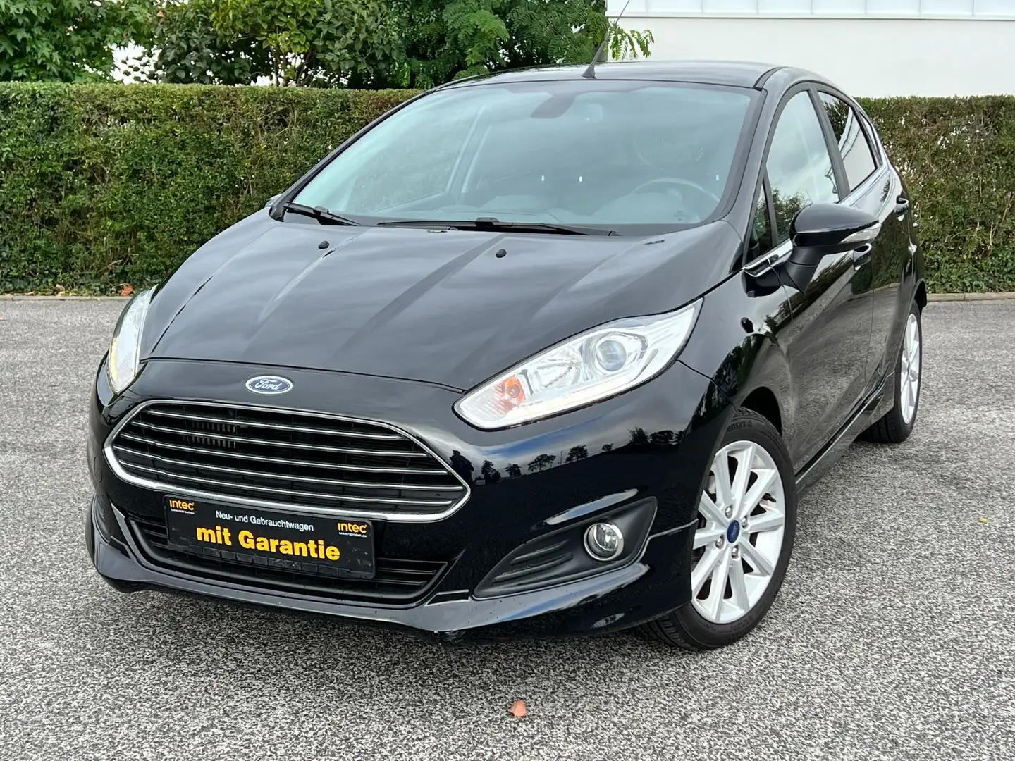 Ford Fiesta Titanium/Navi/SHZ/Automatik Schwarz - 2