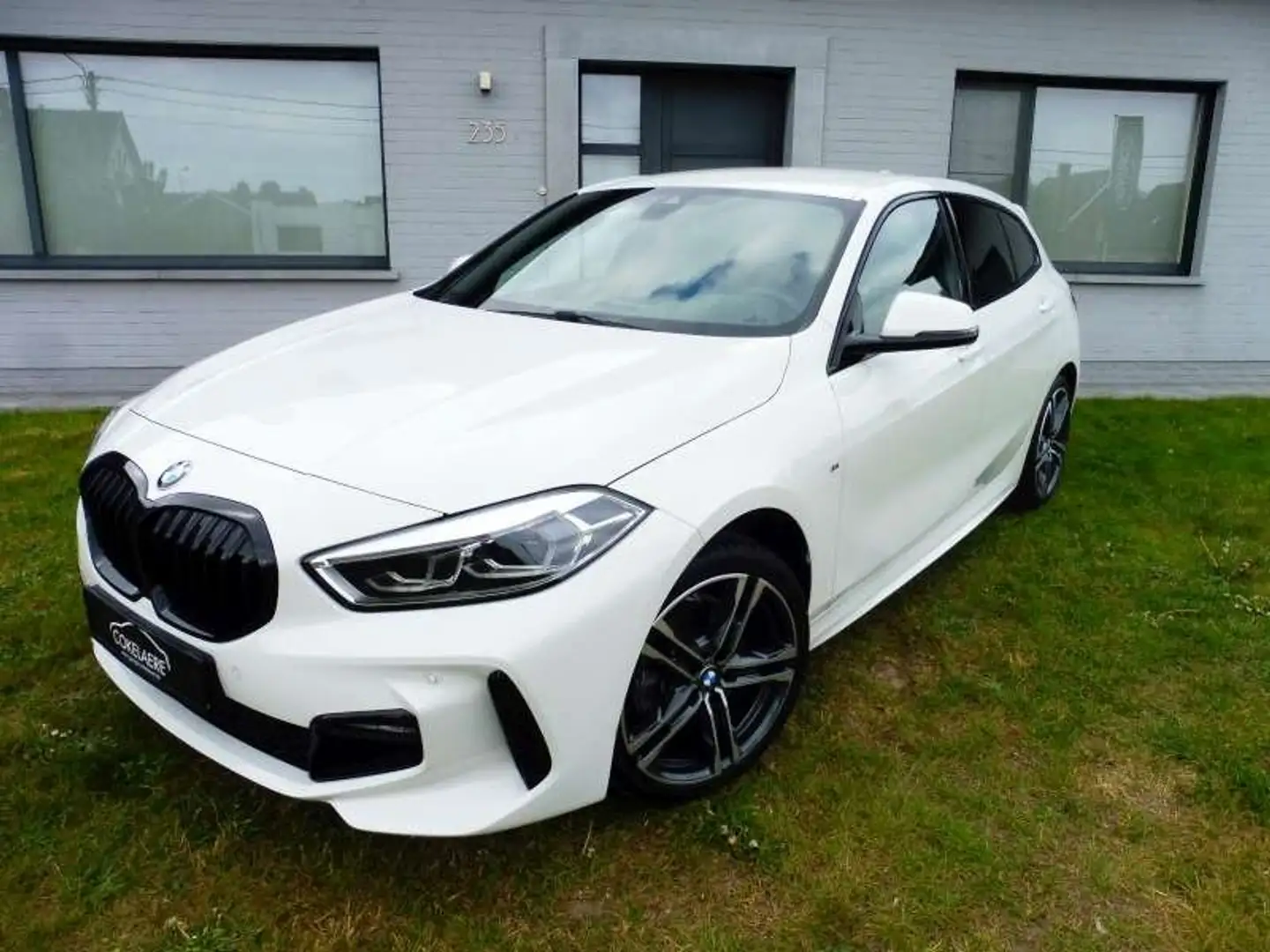 BMW 118 iA M-Pack LiveCockpitPro/LED/DAB/CarPlay/PDC/18"M Bianco - 1