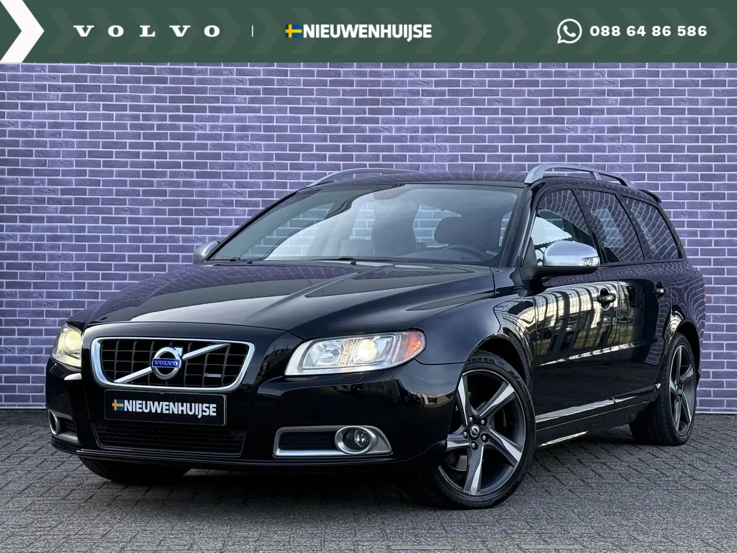 Volvo V70 2.0T R-Edition | Trekhaak | Stoelverwarming | Crui Noir - 1