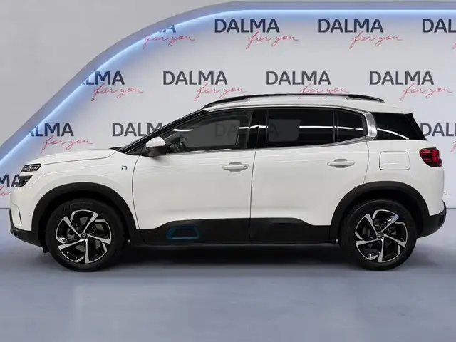 Citroen C5 Aircross view 2