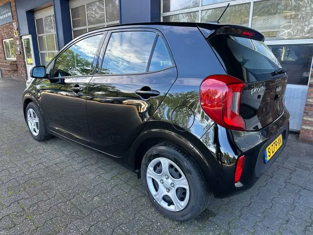 Kia Picanto view 7
