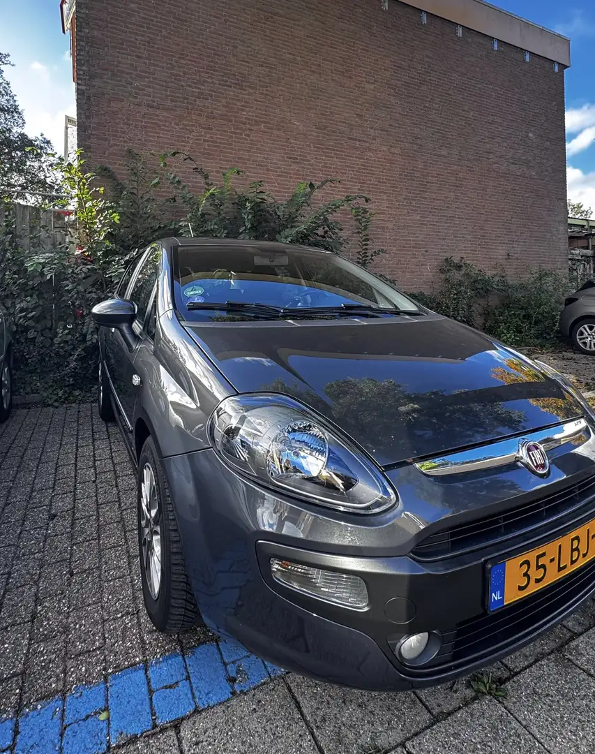 Fiat Punto 1.4-16V m-air Emot. Szary - 1