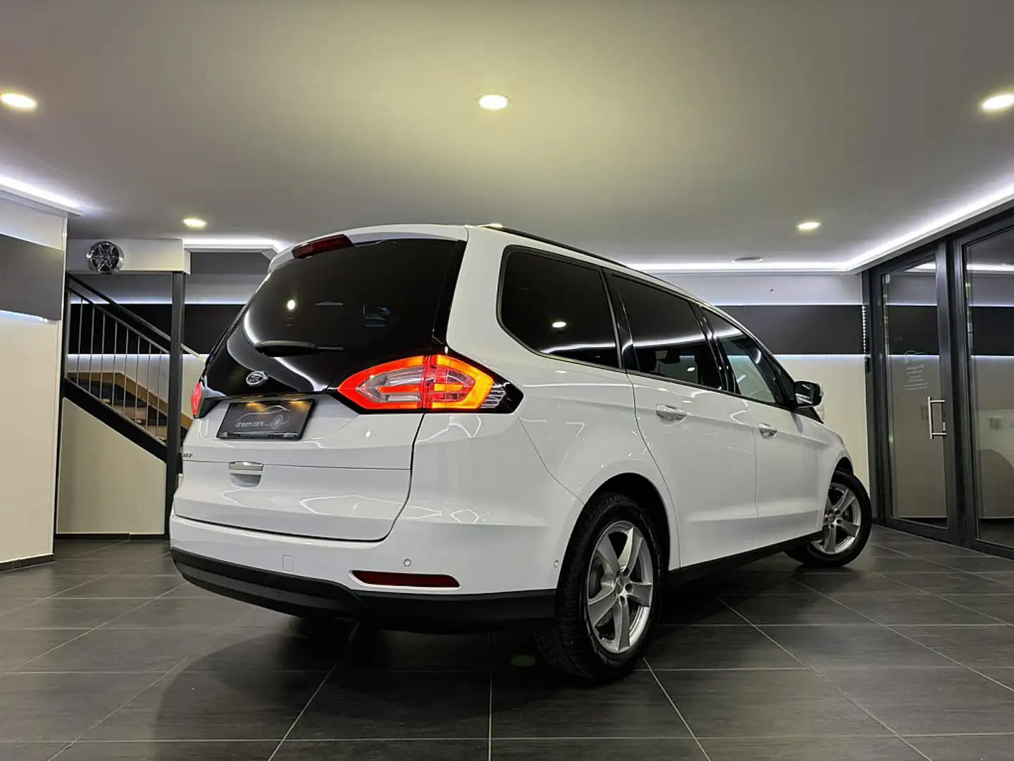 Ford Galaxy 2,0 TDCi *7 SITZER*NAVIGATION*SPURHALTEASSISTEN... Blanc - 2