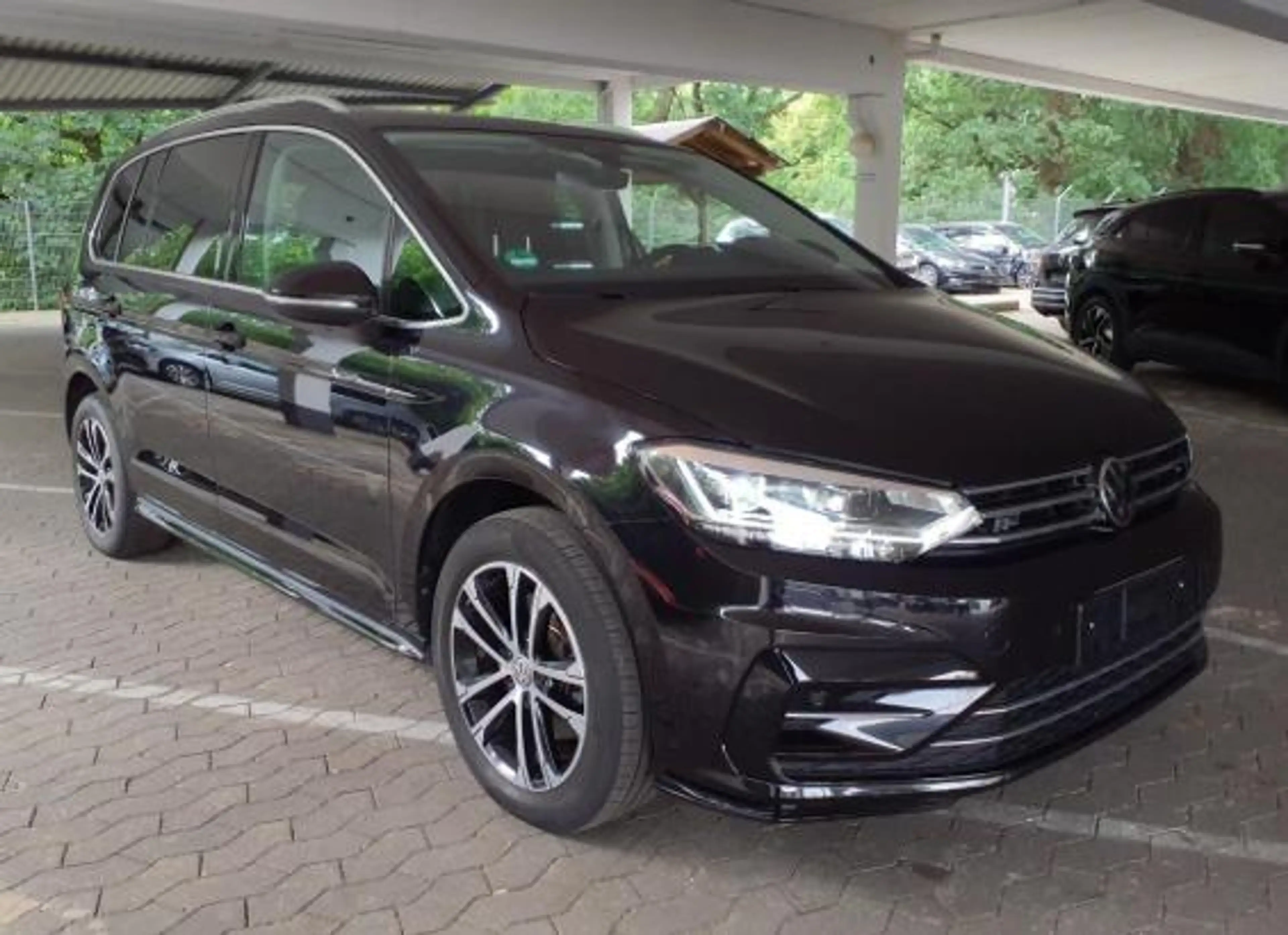 Volkswagen Touran 1.5 TSI DSG R-LINE NAVI KAM AHK PANO ACC — photo 4