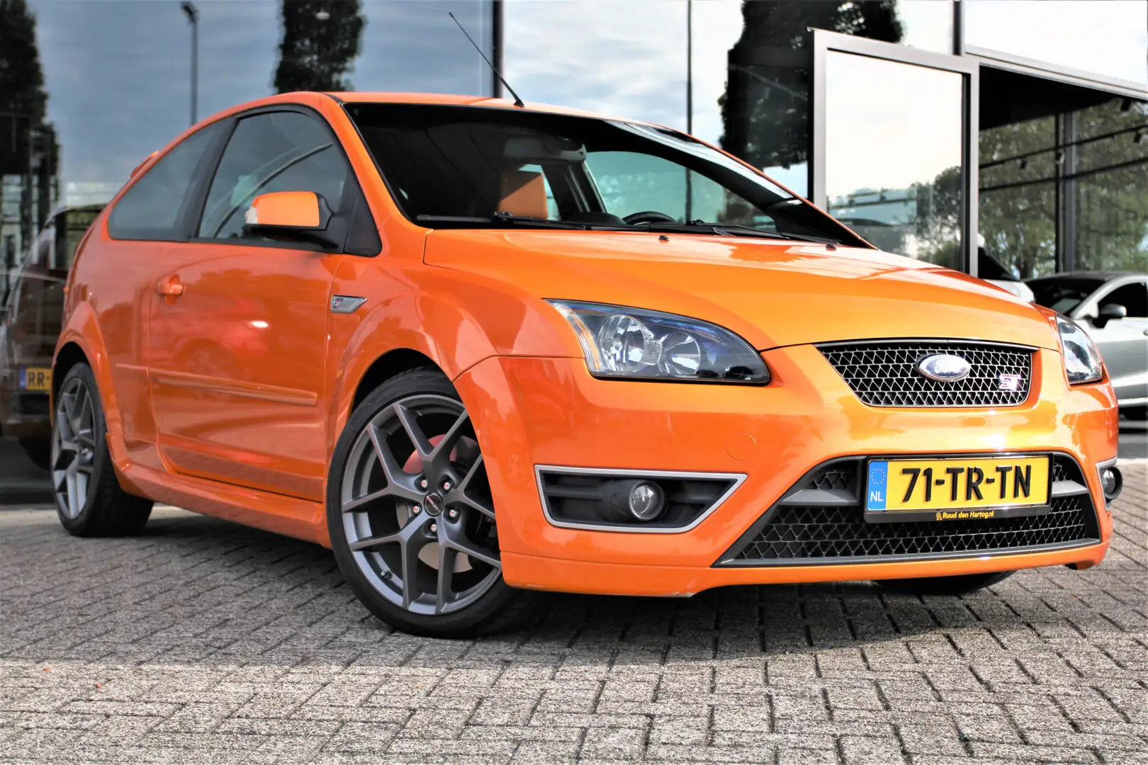 Ford Focus 2.5-20V ST 226PK 5-CIL *UNIEK!* | ORIG. NL | NAP | Oranje - 2