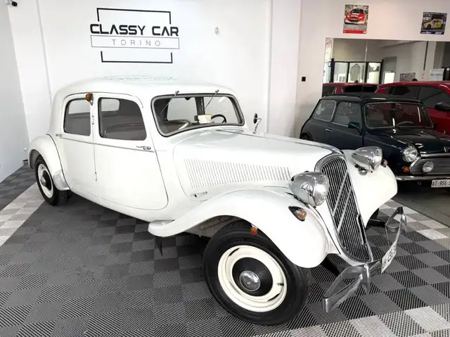 Citroen Traction 11b Traction Avant