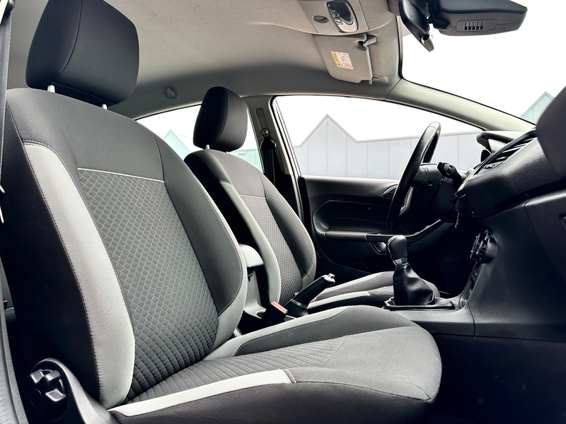 Ford Fiesta 1.0 Titanium | Airco | PDC | NAP — photo 10