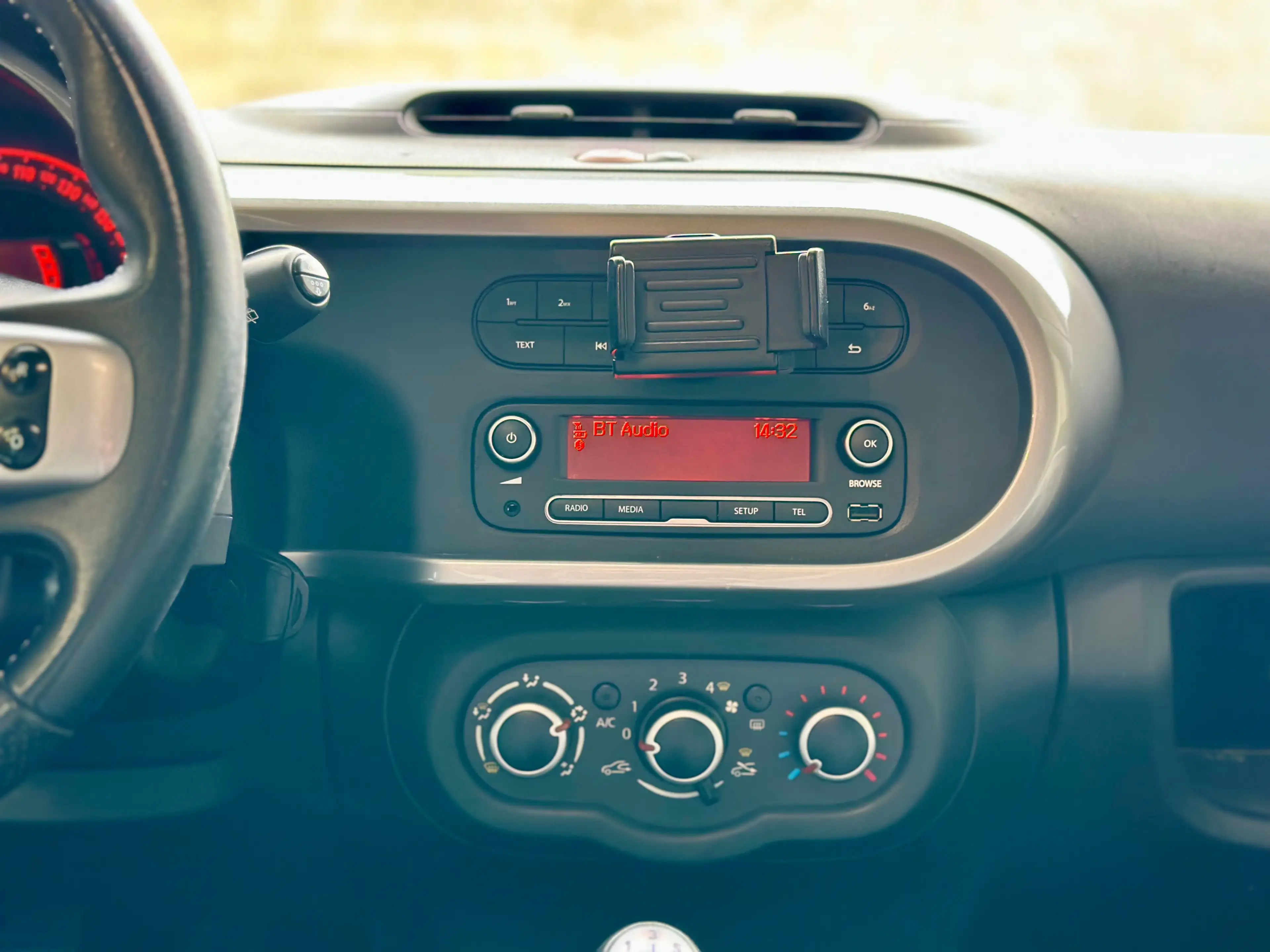 Renault Twingo Twingo 1.0i * CABRIOLET * CARNET COMPLET * CLIM — photo 10