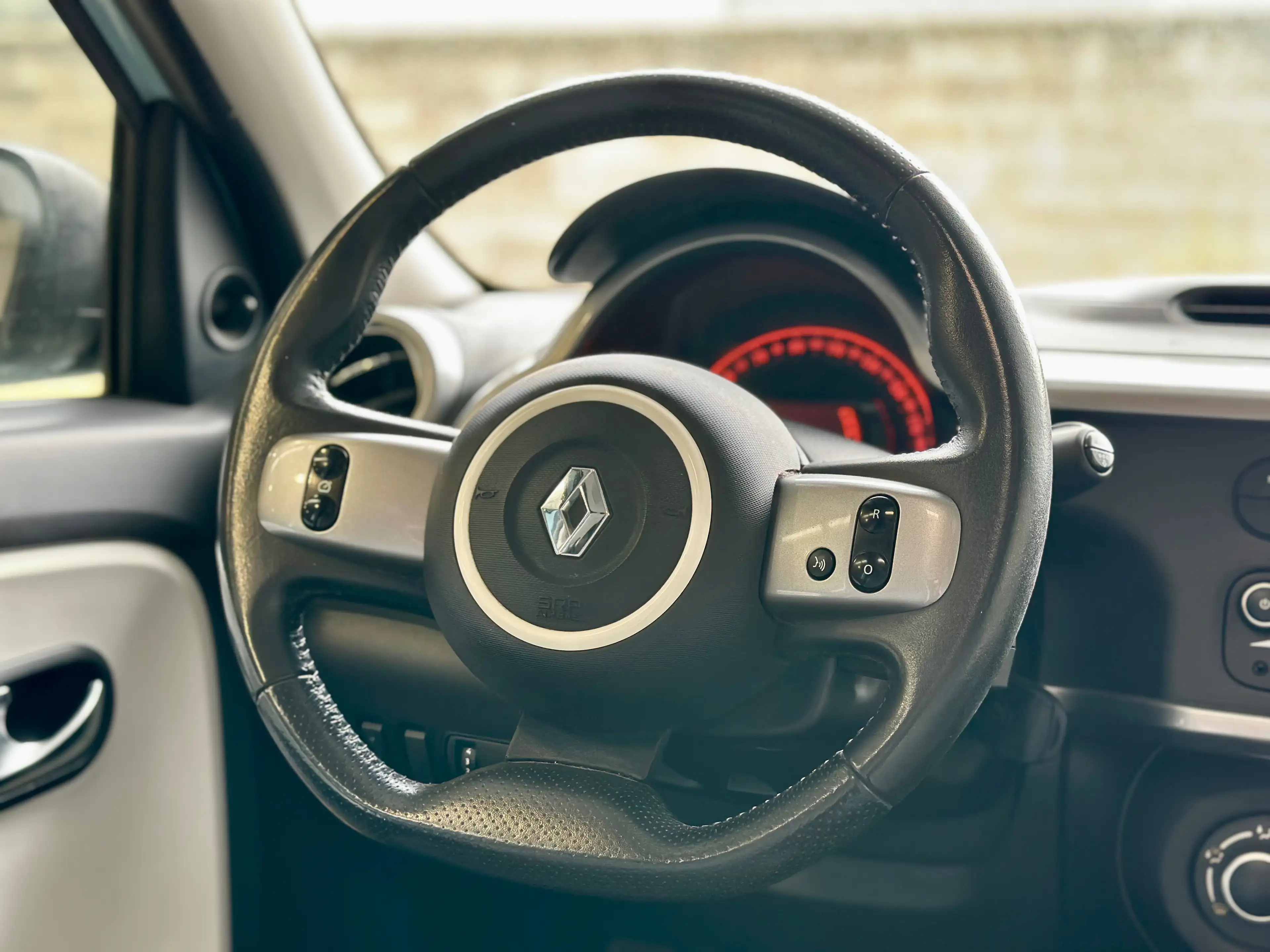 Renault Twingo Twingo 1.0i * CABRIOLET * CARNET COMPLET * CLIM — photo 11