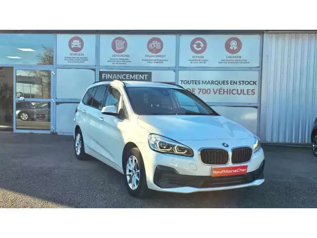 BMW Advantage Pack 216dA 7 Places + Attelage + Sellerie cuir