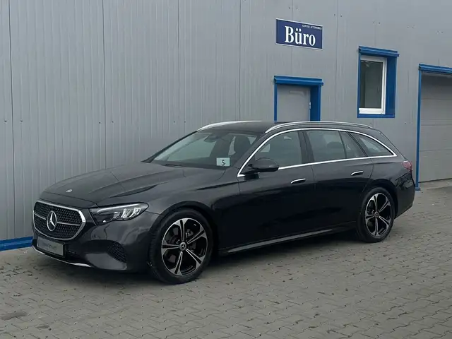 Mercedes-Benz E 220 d T 48V 9G SPORT LEDER PANORAMA KAMERA AHK