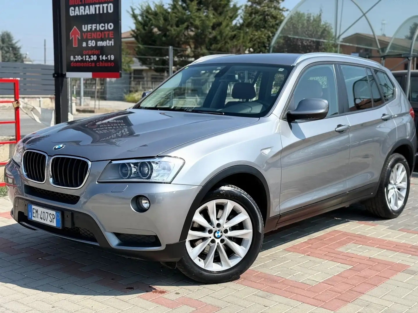 BMW X3 xDrive20d Futura Gris - 2