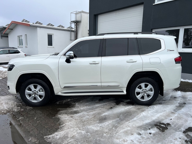 Toyota Land Cruiser 300*3.5 V6*ARMORED*GEPANZERT*B6/VR7 — photo 10