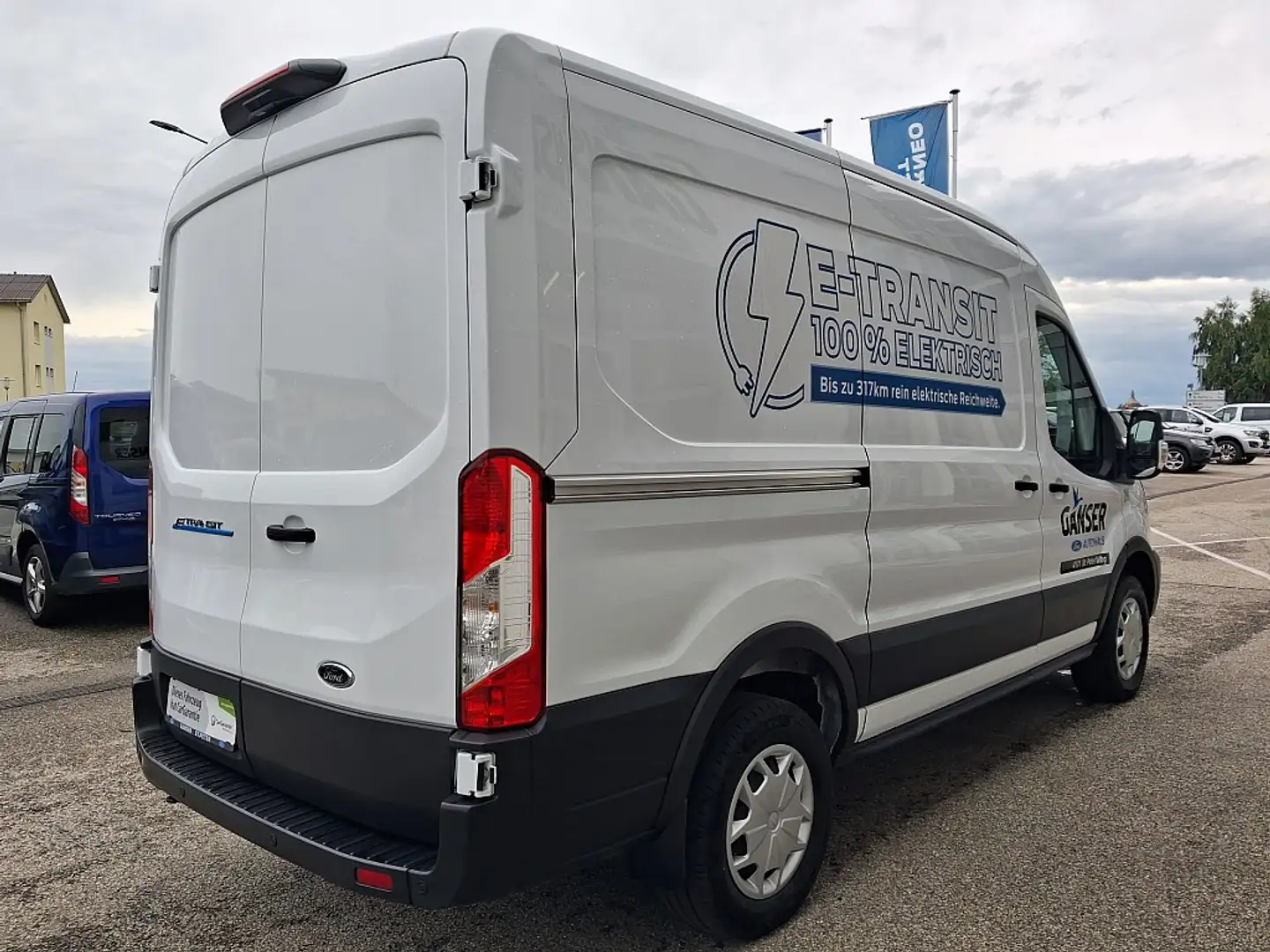 Ford E-Transit Kasten 67kWh/198kW L2H2 350 Trend Weiß - 2