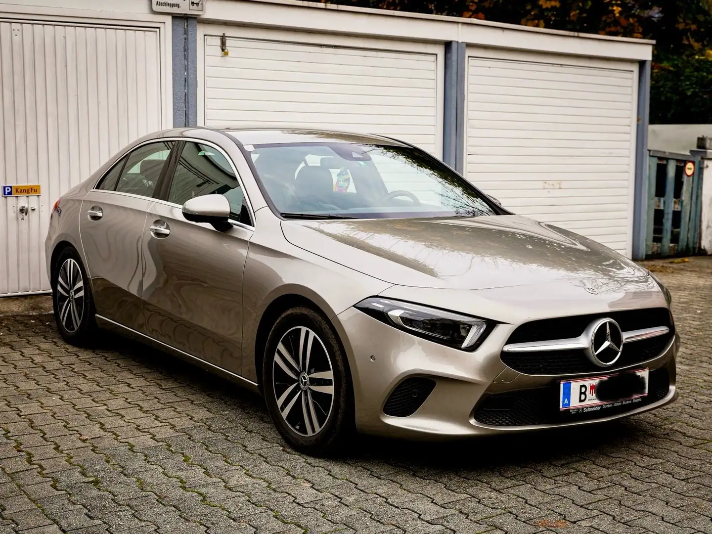 Mercedes-Benz A 220 4Matic 7G-DCT Edition - 1