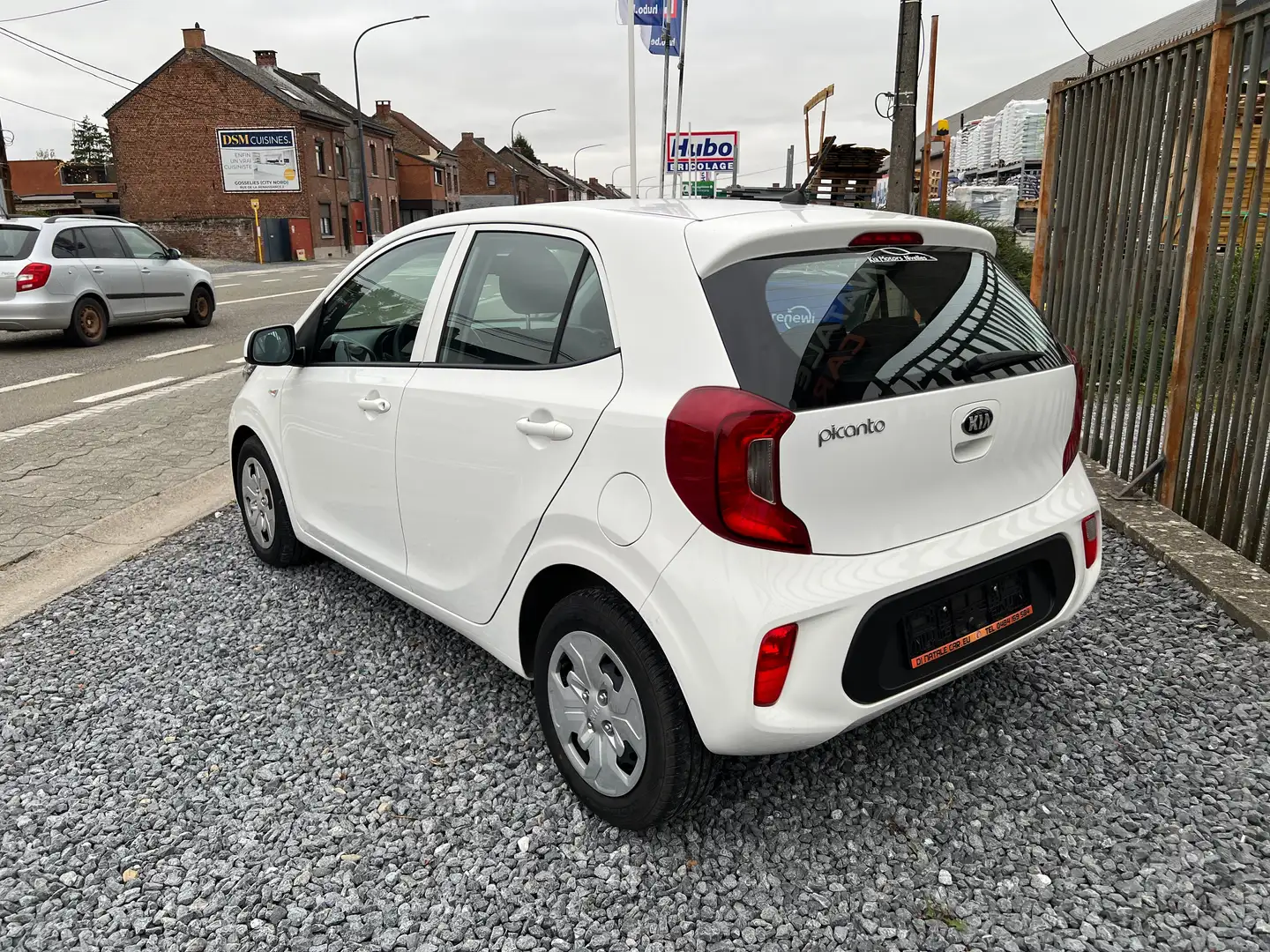 Kia Picanto Picanto 1.2i Automatique - Faible km - Garantie Weiß - 2
