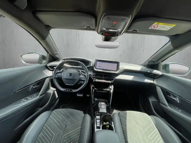 Peugeot 208 view 12