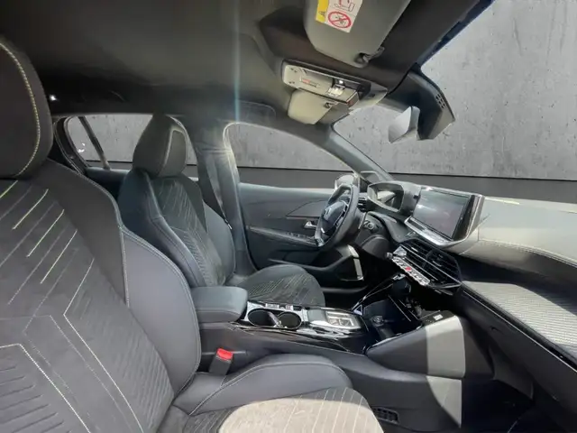 Peugeot 208 view 13