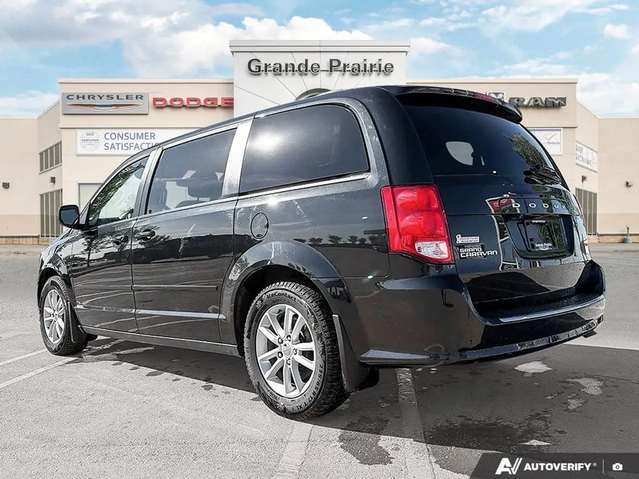 Dodge Grand Caravan снимка Dodge Grand Caravan