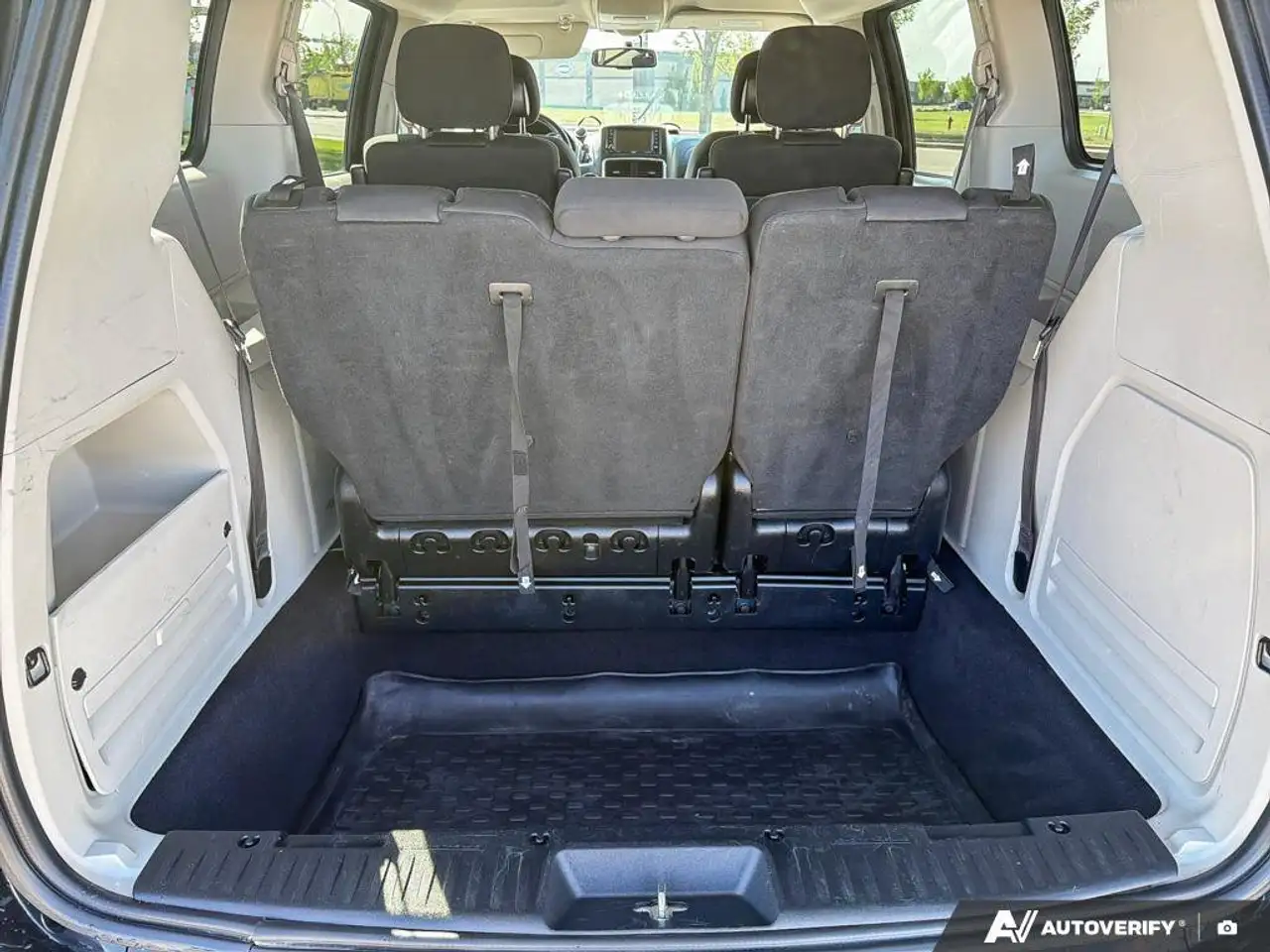 Dodge Grand Caravan снимка Dodge Grand Caravan
