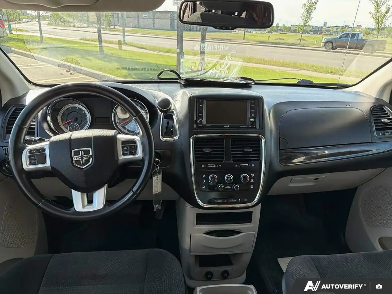 Dodge Grand Caravan снимка Dodge Grand Caravan