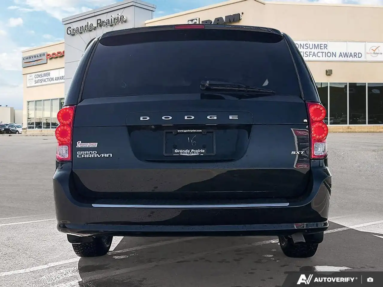 Dodge Grand Caravan снимка Dodge Grand Caravan