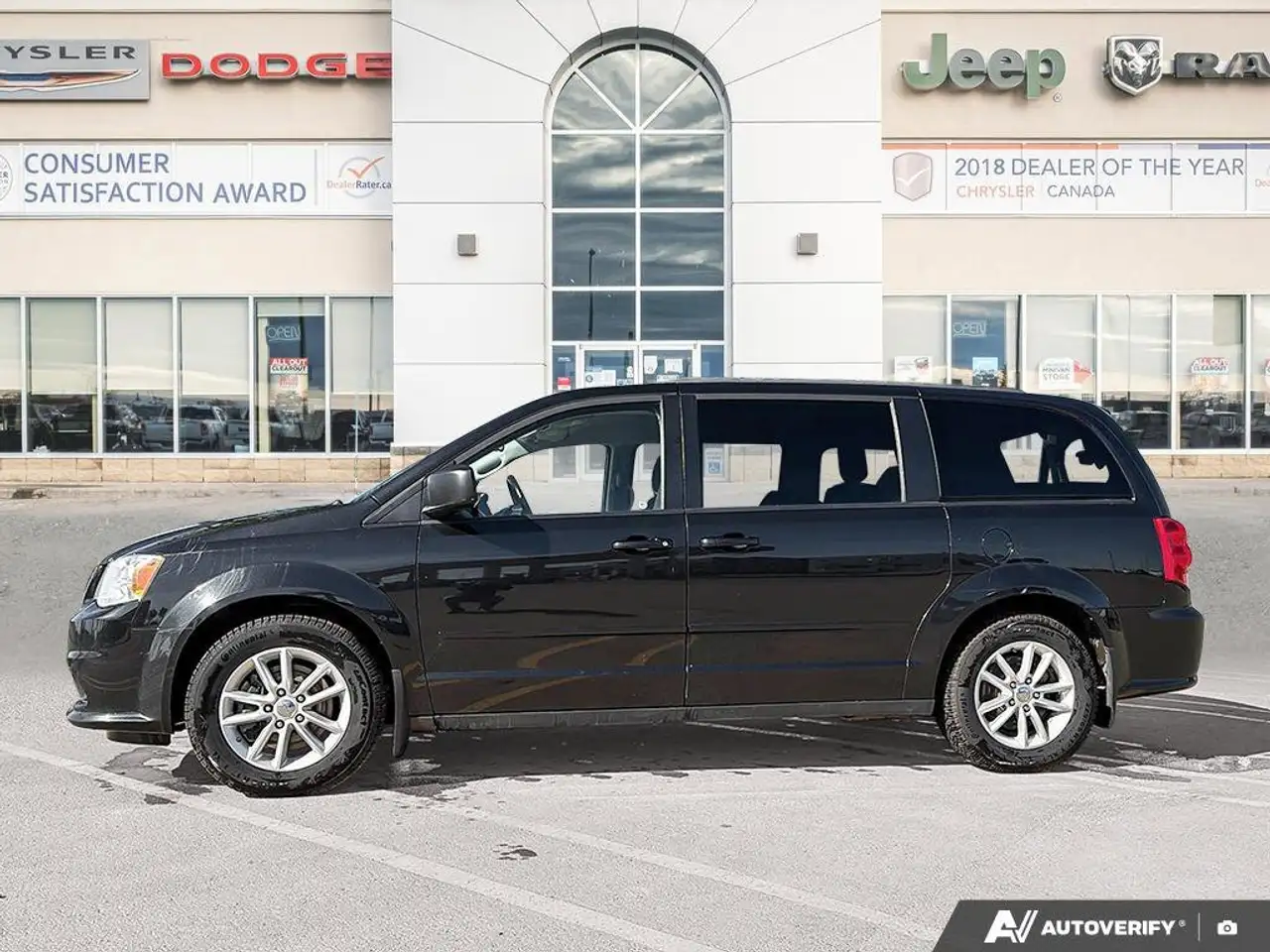 Dodge Grand Caravan снимка Dodge Grand Caravan