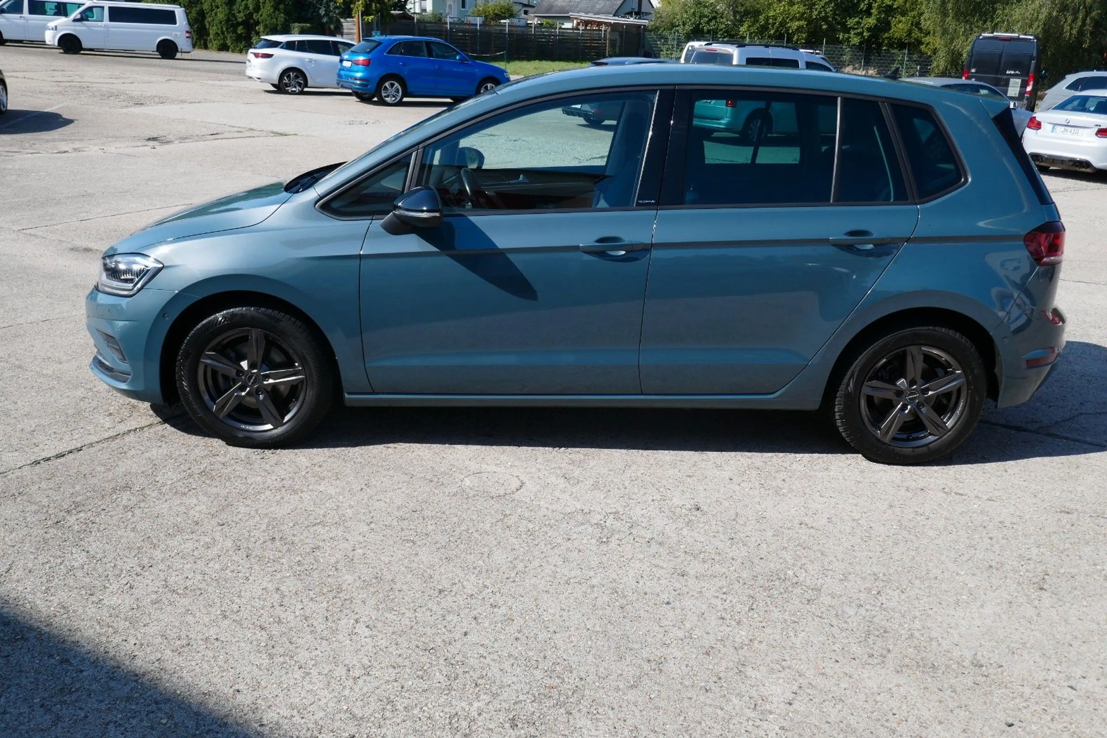 Volkswagen Golf Sportsvan IQ.DRIVE LED/ACC/NAV/AHZV — photo 5