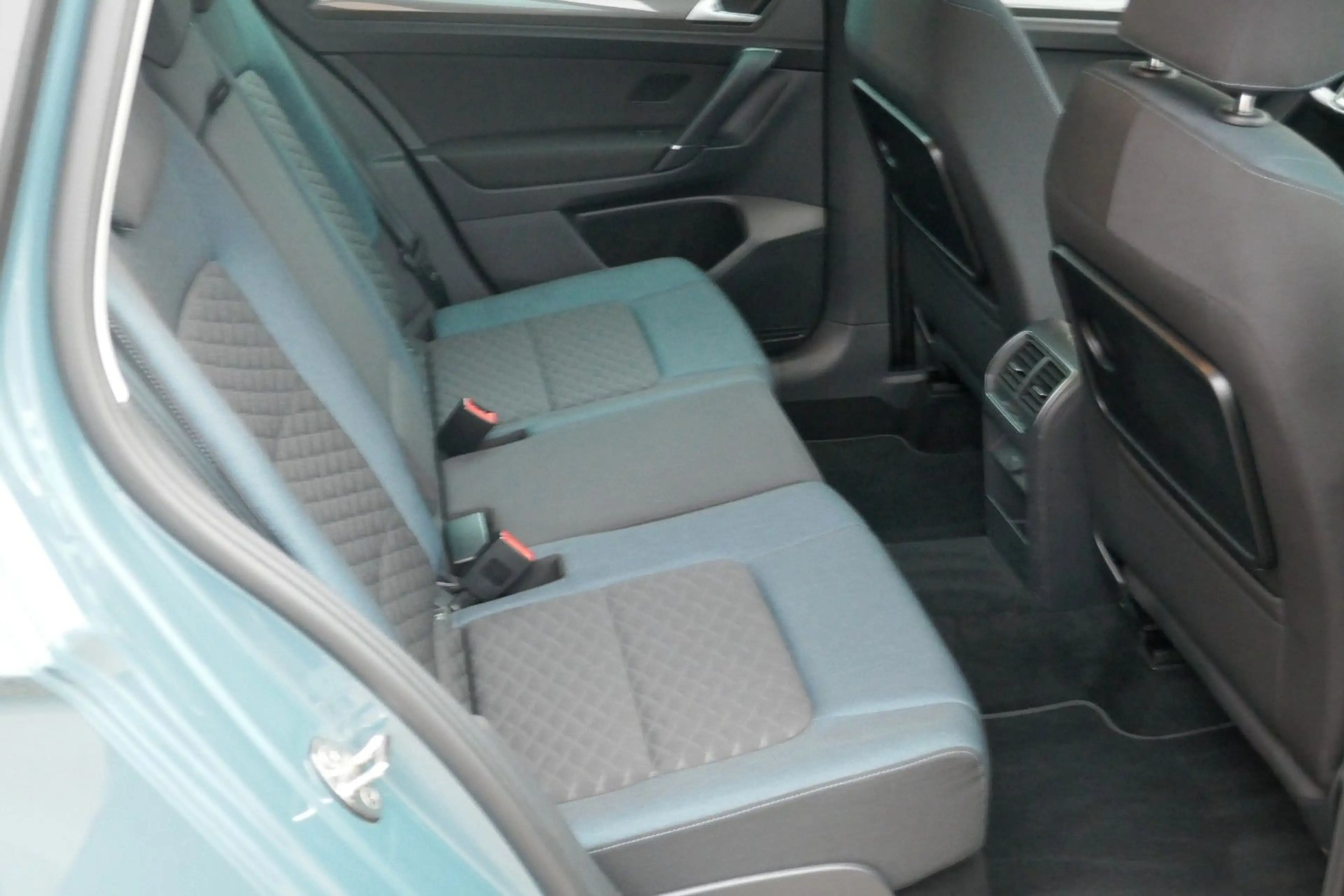 Volkswagen Golf Sportsvan IQ.DRIVE LED/ACC/NAV/AHZV — photo 9
