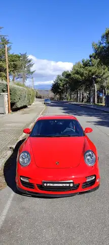 Porsche 911 view 7