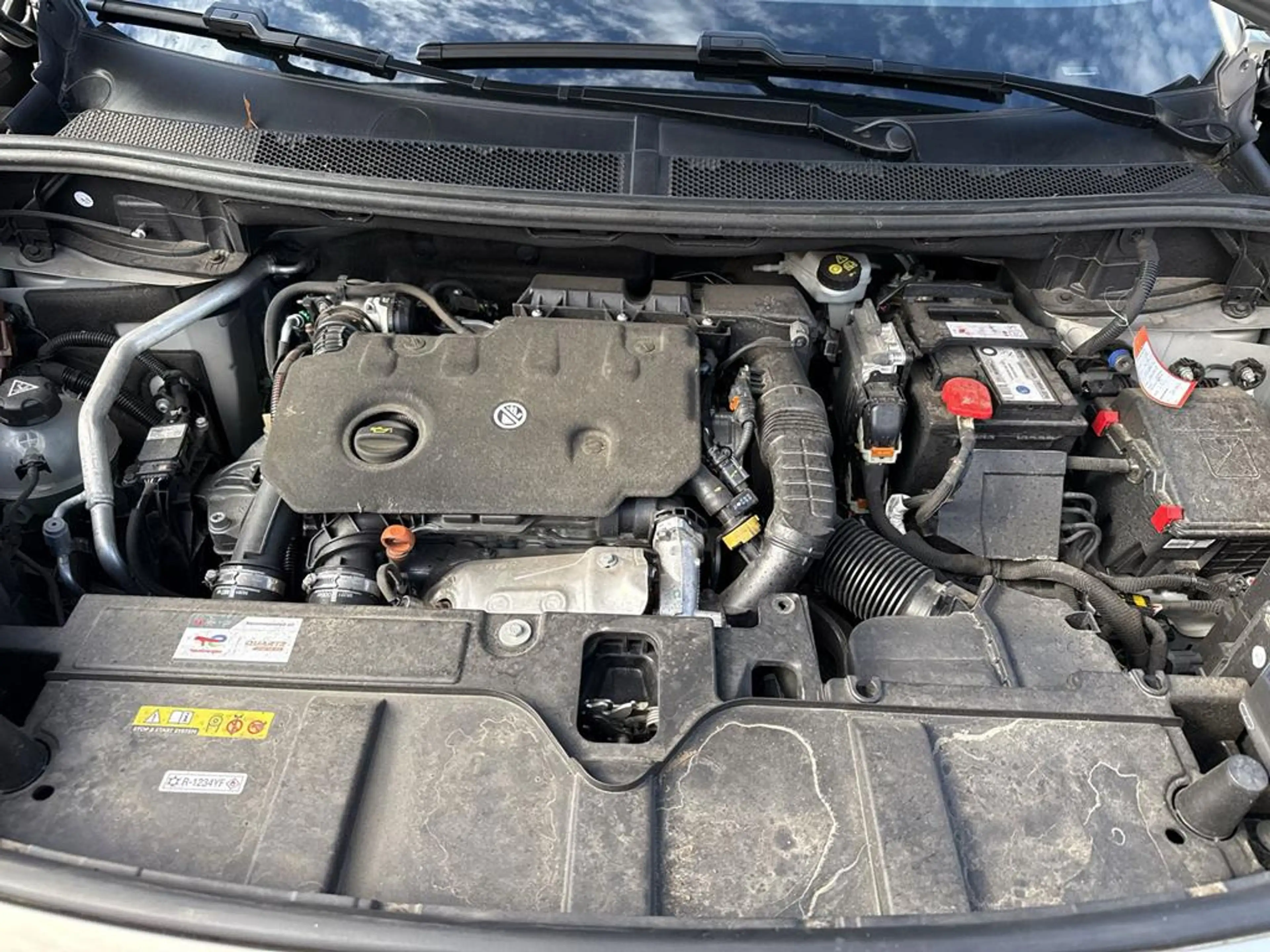 DS Automobiles DS 7 Performance Line BlueHDi 130 — photo 8