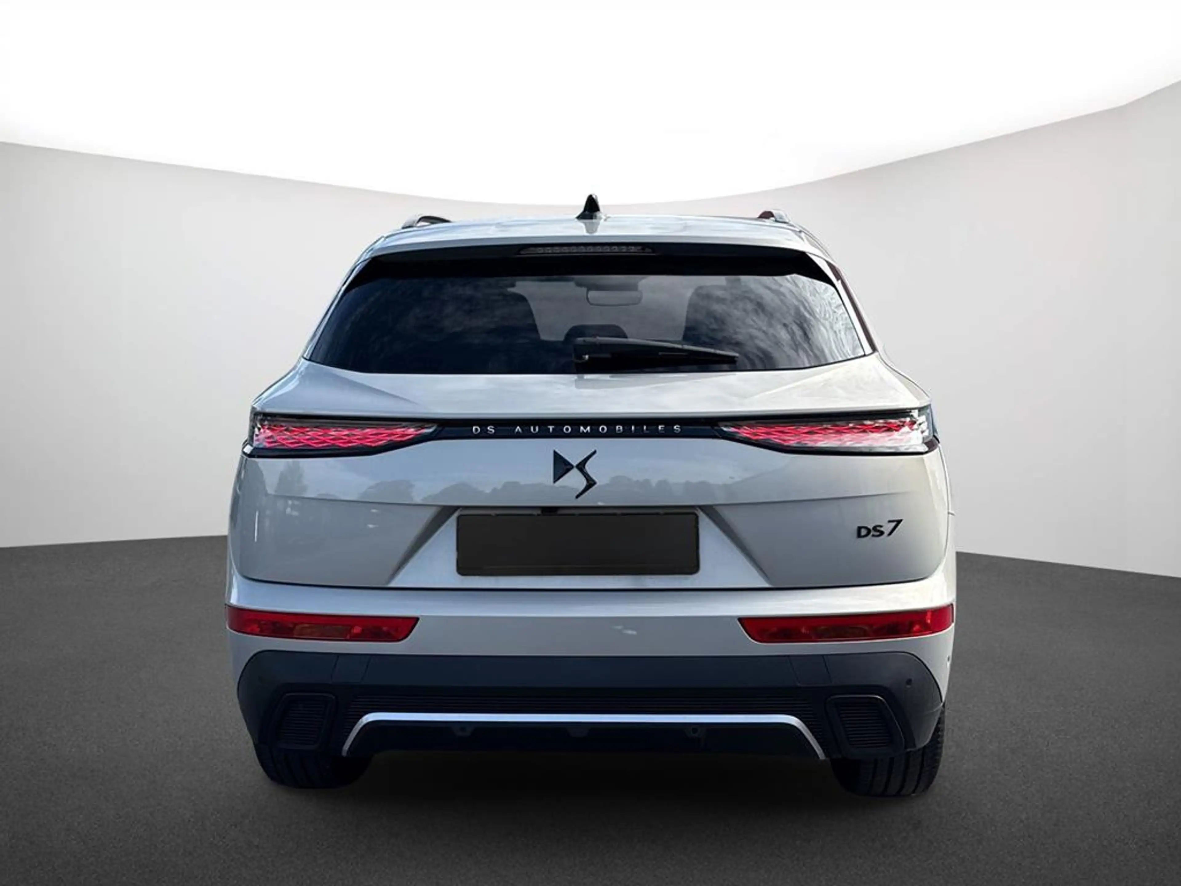 DS Automobiles DS 7 Performance Line BlueHDi 130 — photo 4