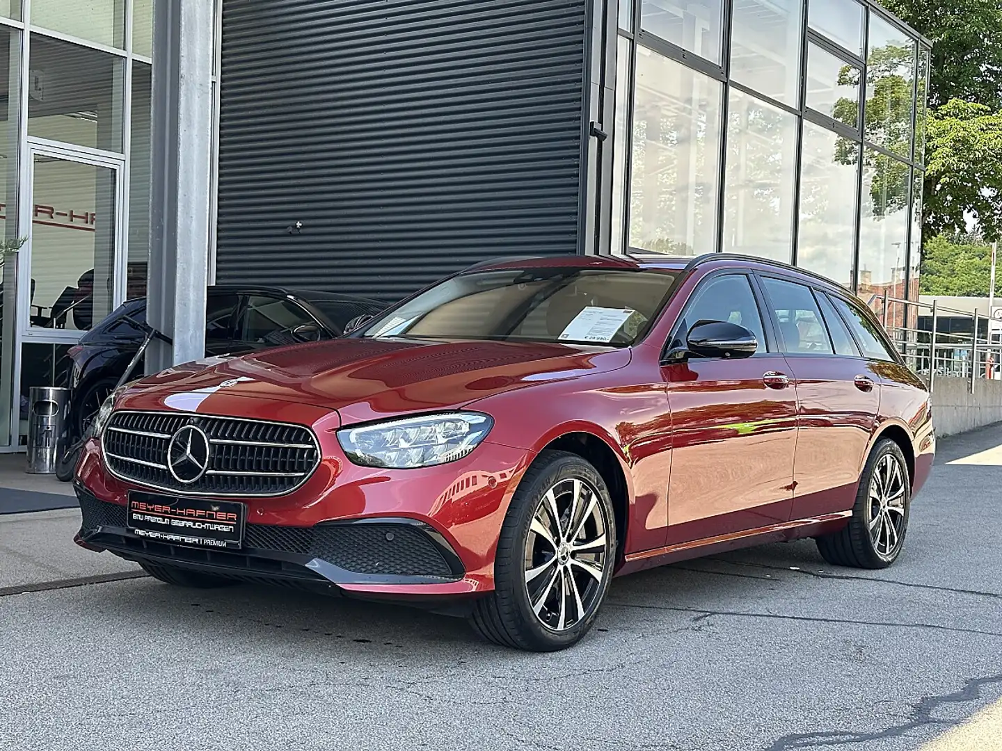 Mercedes-Benz E 300 de PHEV T 4Matic Aut. Rot - 2