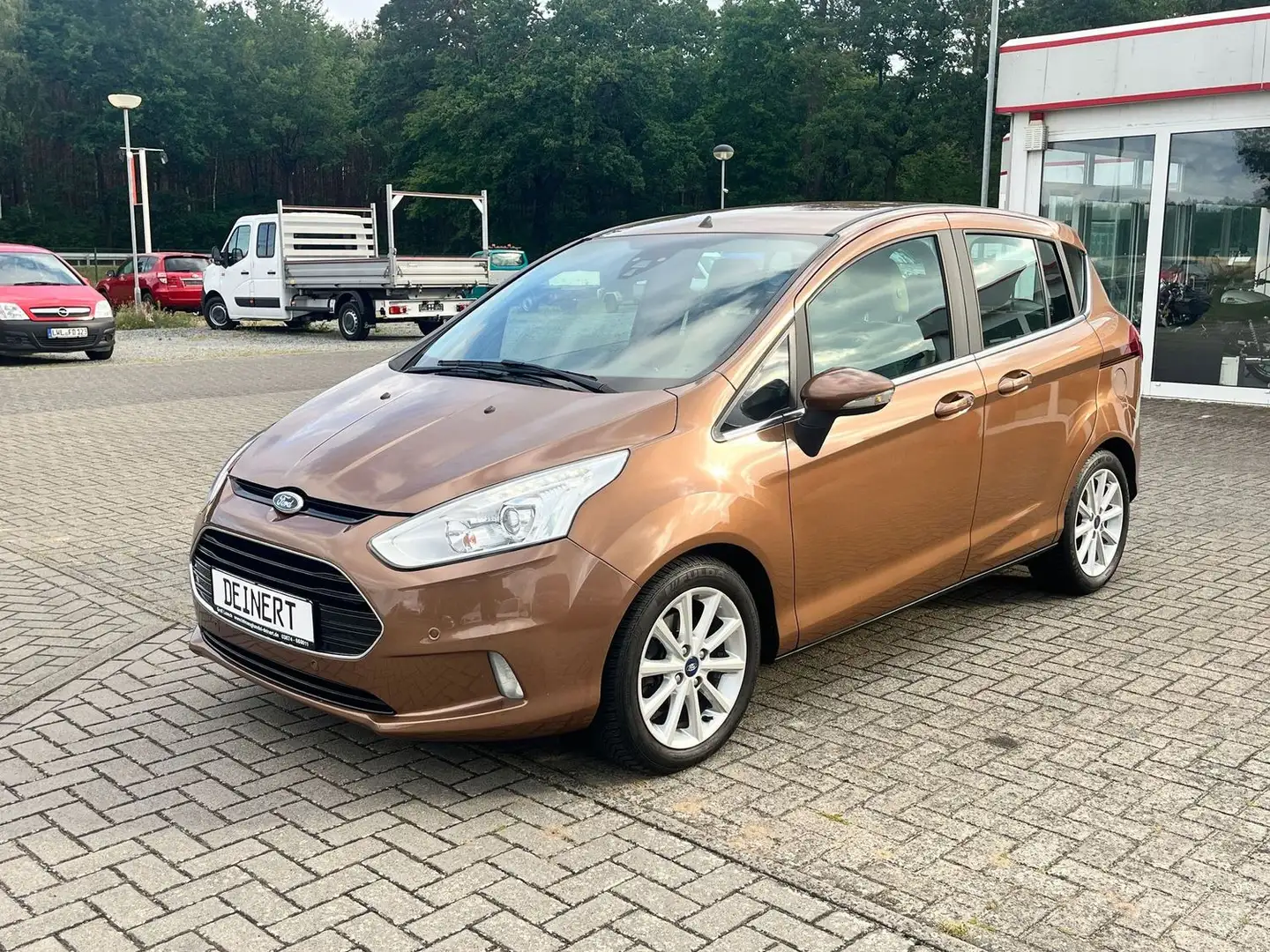 Ford B-Max Titanium AHK TÜV neu Kahverengi - 1