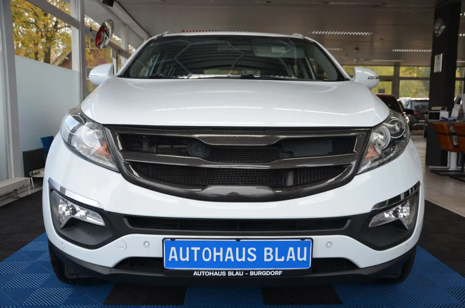 Kia Sportage 2.0 CRDi *AUTOMATIK*4x4*AHK*ERST 93TKM! Weiß - 2