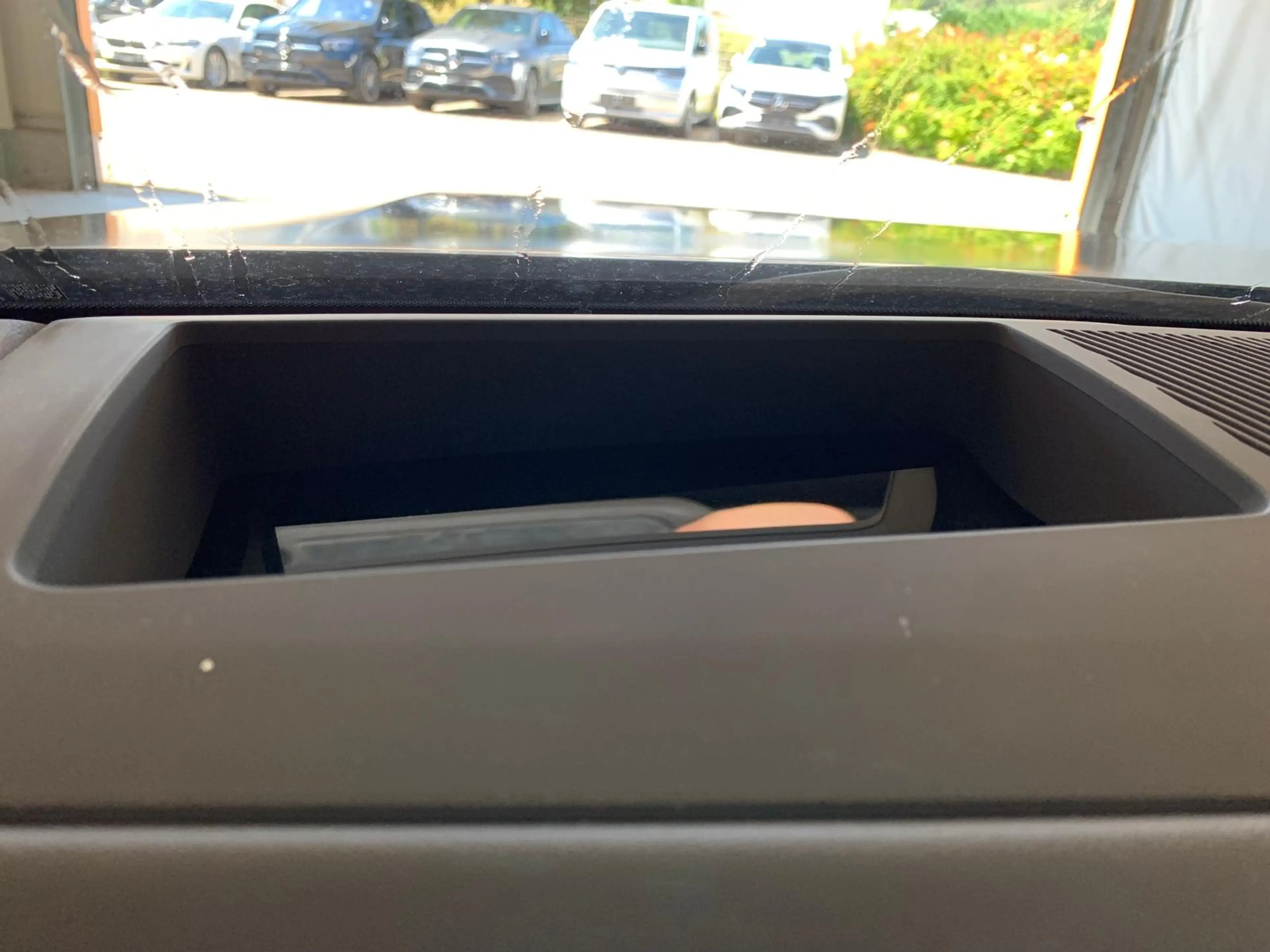 BMW 550 e xDr M Sport Pro ICONIC/HUD/PANO/20Z/360° — photo 14