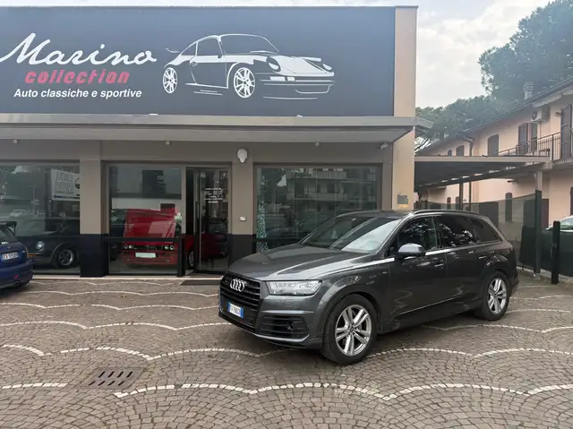 Audi Q7 quattro  5.0 - full optional