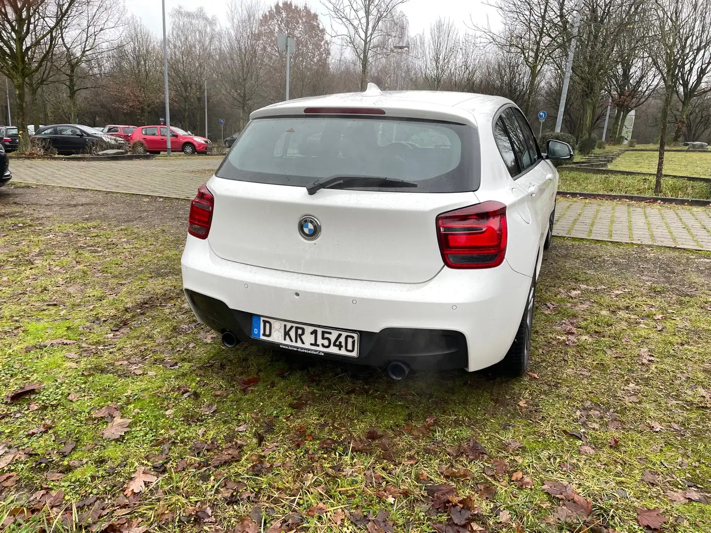 BMW 135 M135i Sport-Aut. 1Hand bijela - 2