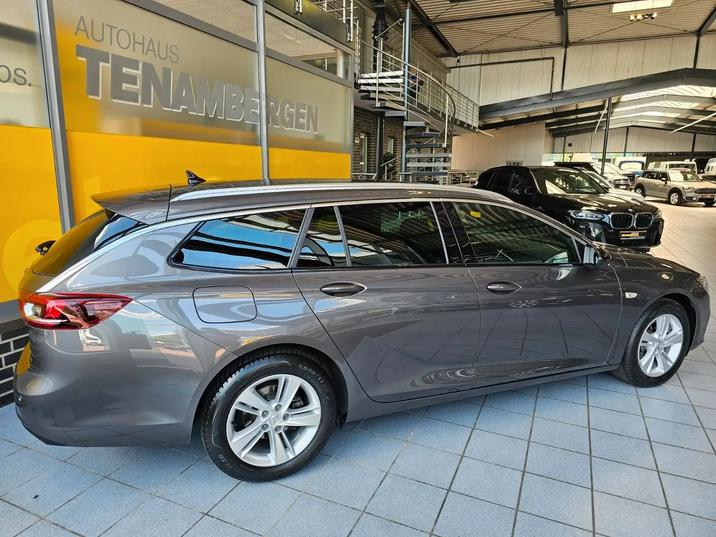 Opel Insignia B ST Business IntelliLux LED Tot Winkel Grau - 2