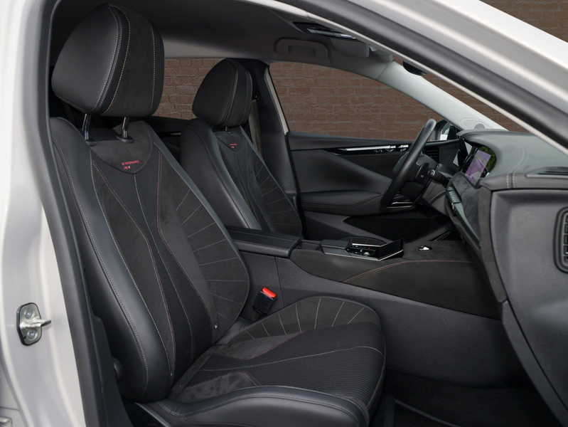 DS Automobiles DS 4 DS4 1,6 Hybrid Performance Line Sitzh./ Klimaau./ — photo 8