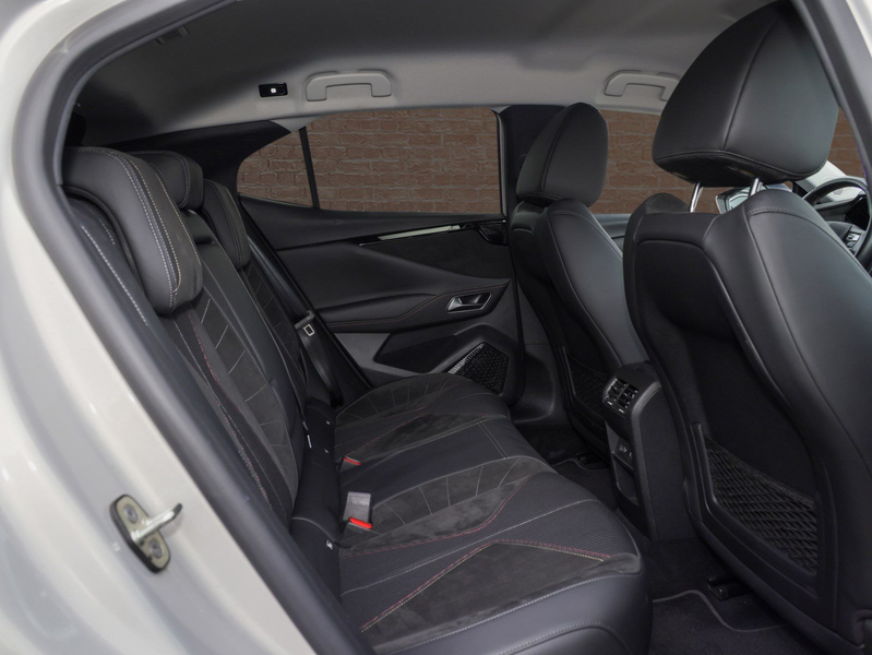 DS Automobiles DS 4 DS4 1,6 Hybrid Performance Line Sitzh./ Klimaau./ — photo 9