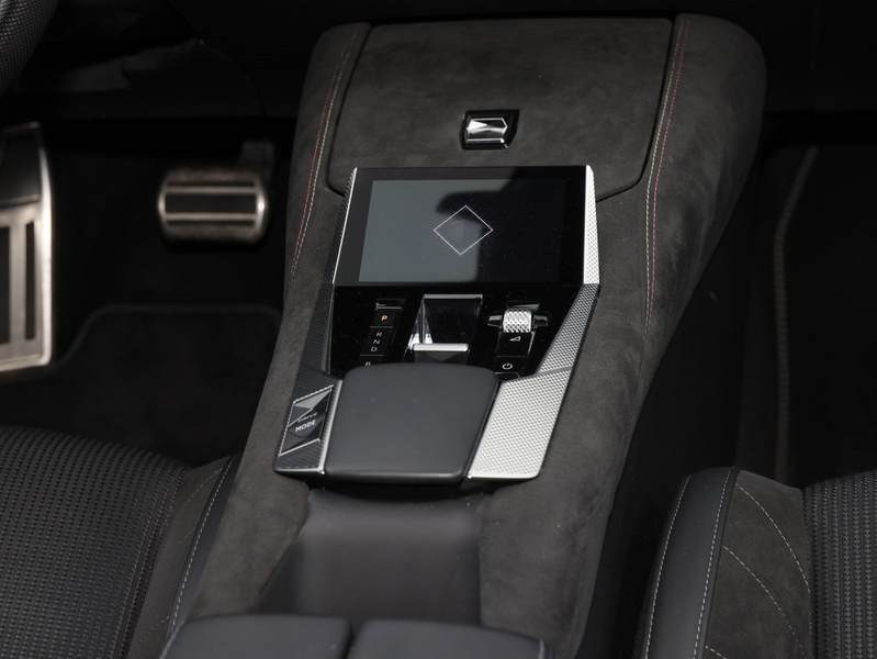 DS Automobiles DS 4 DS4 1,6 Hybrid Performance Line Sitzh./ Klimaau./ — photo 10